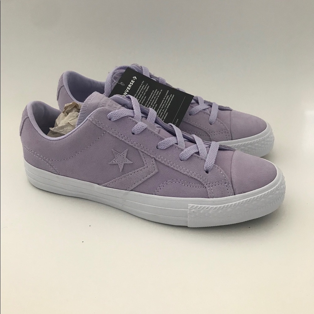 Converse unisex low men’s size 6 women’s size 8